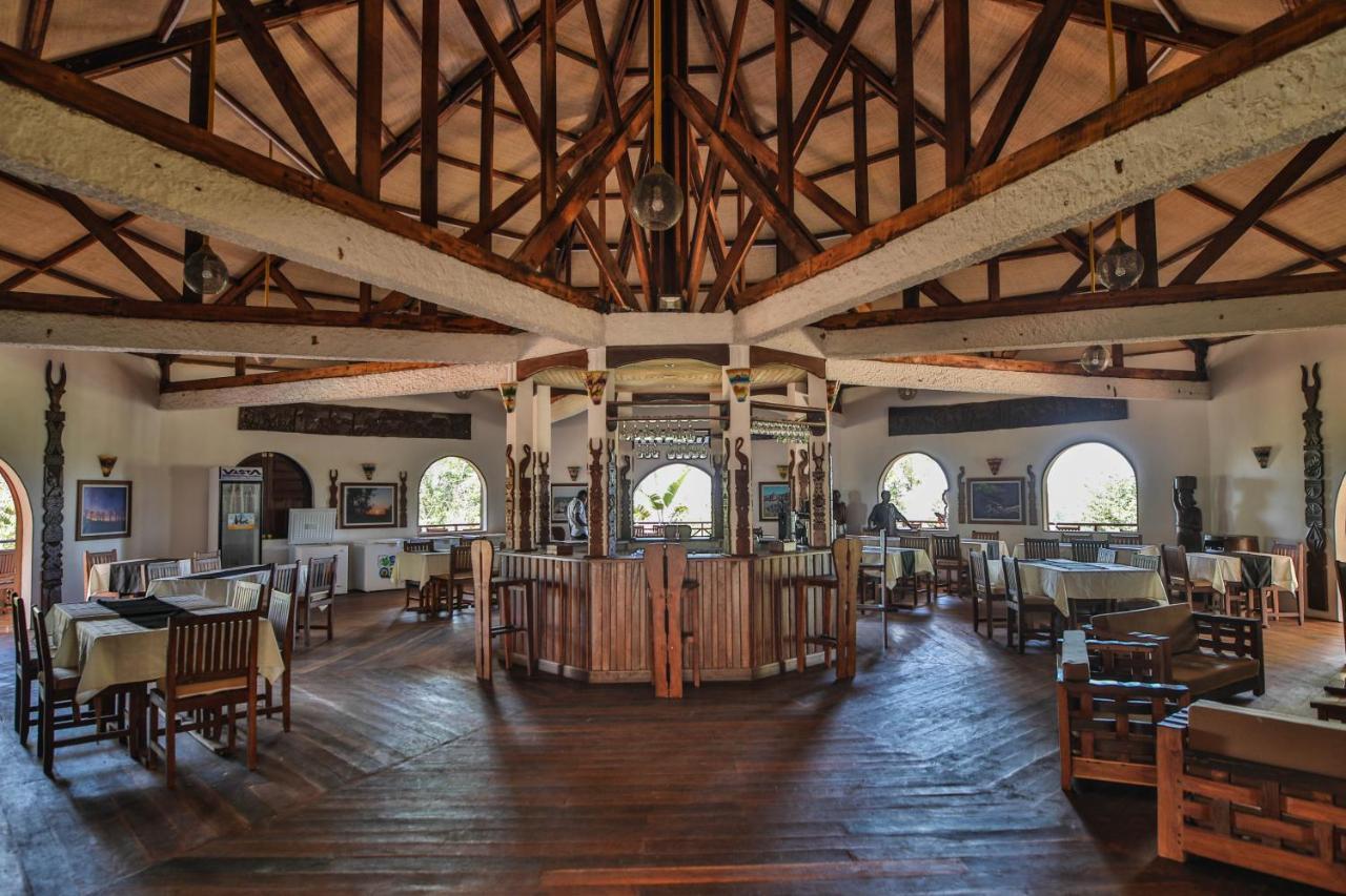 Olympe De Bemaraha Hotel Bekopaka Buitenkant foto