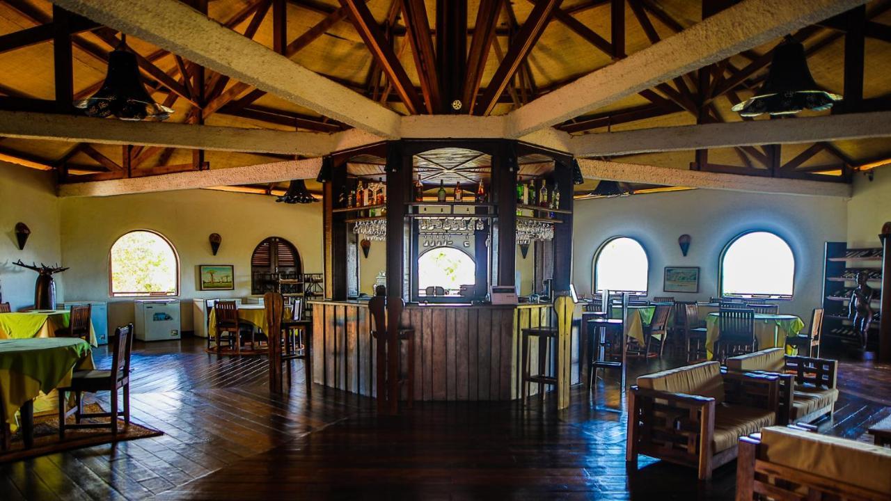 Olympe De Bemaraha Hotel Bekopaka Buitenkant foto