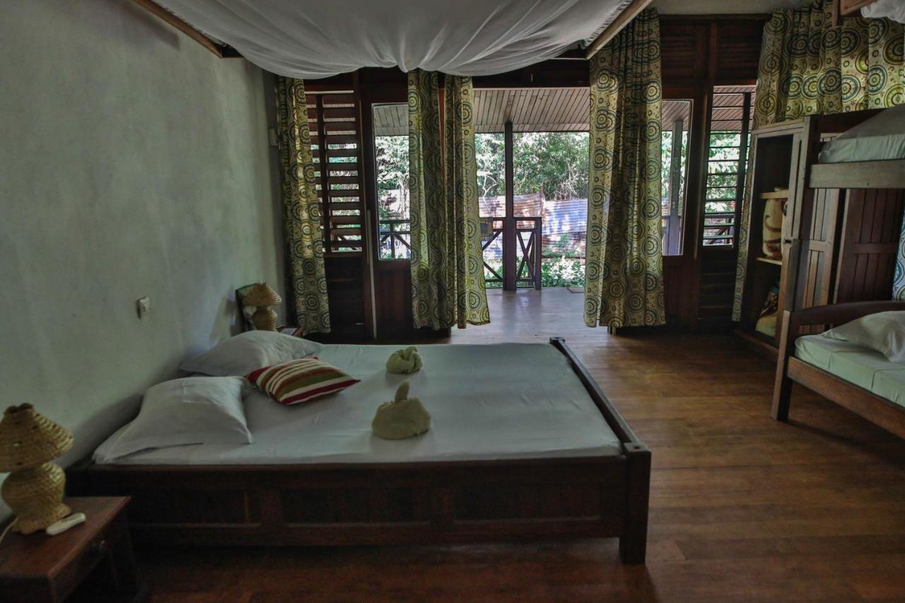 Olympe De Bemaraha Hotel Bekopaka Buitenkant foto